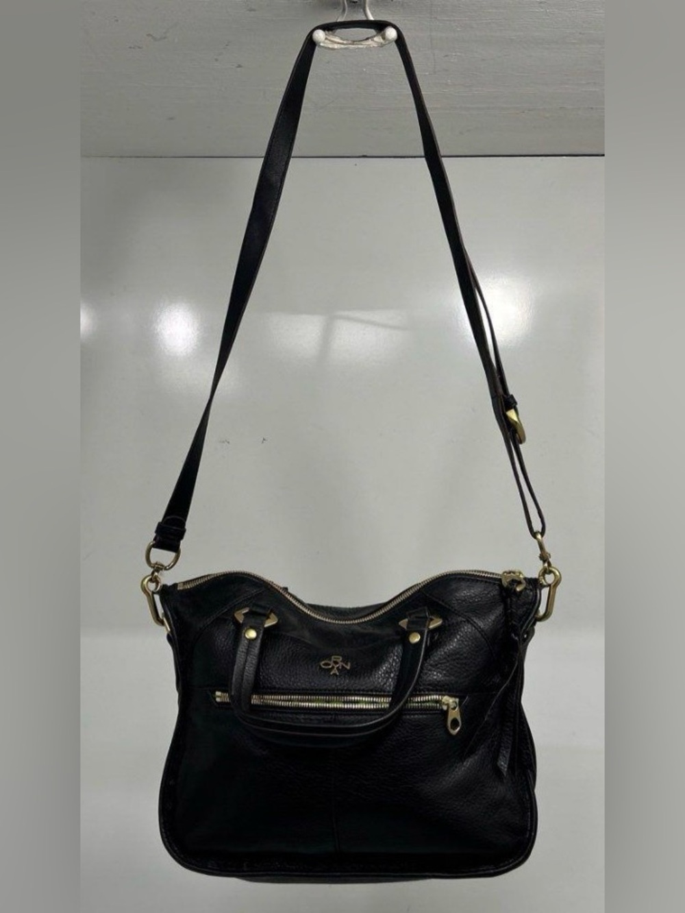 Oryani, Classic Black Leather Shoulder Bag with Gold Accents, like new - Picture 1 of 4